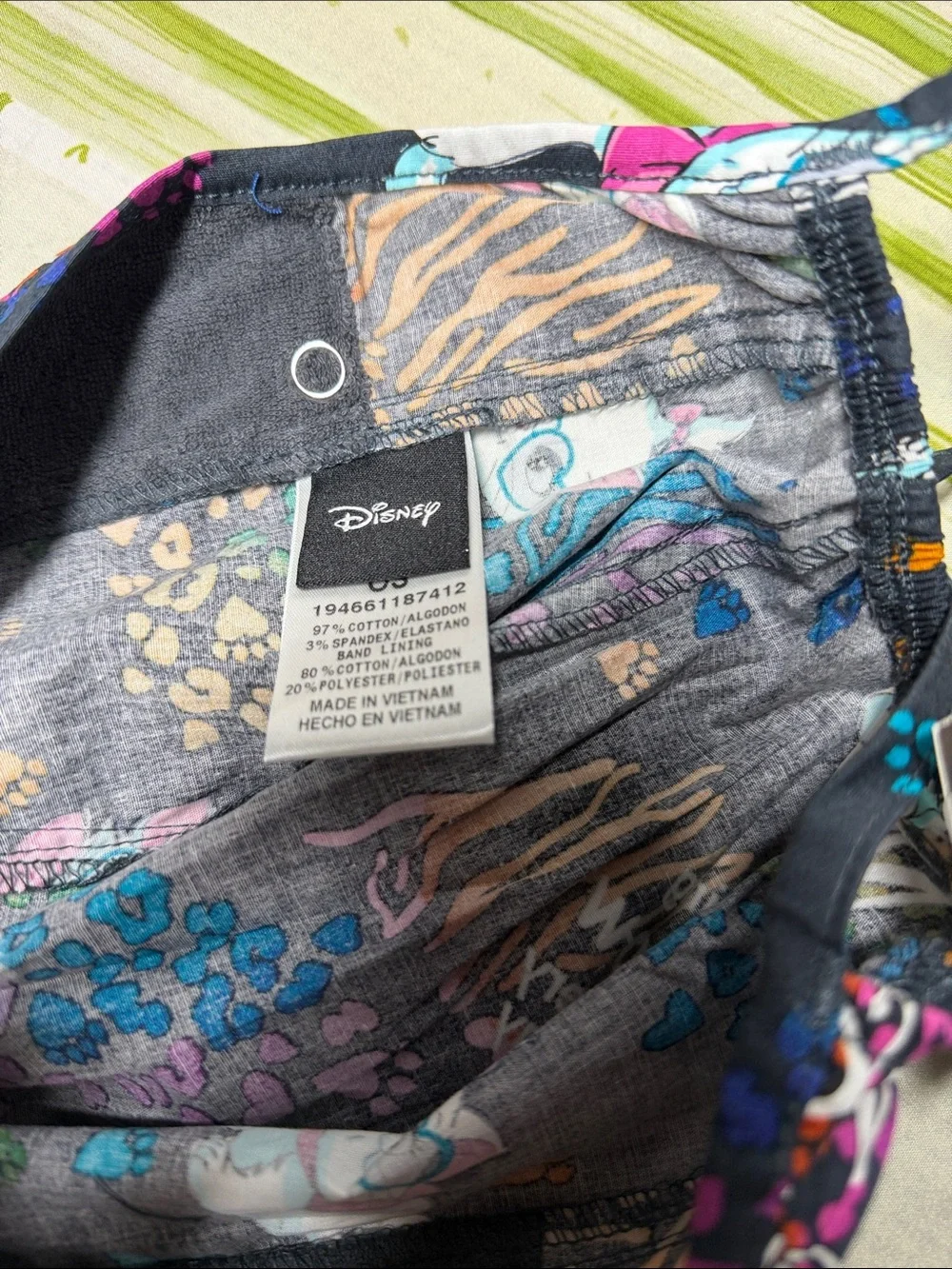 Tooniforms NWT Disney Aristocats Black Scrub Cap with Rainbow Print one size